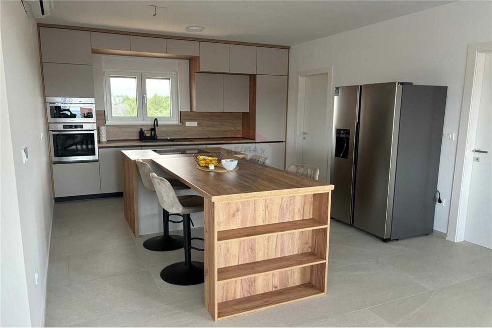Apartma Privlaka, 151,53m2