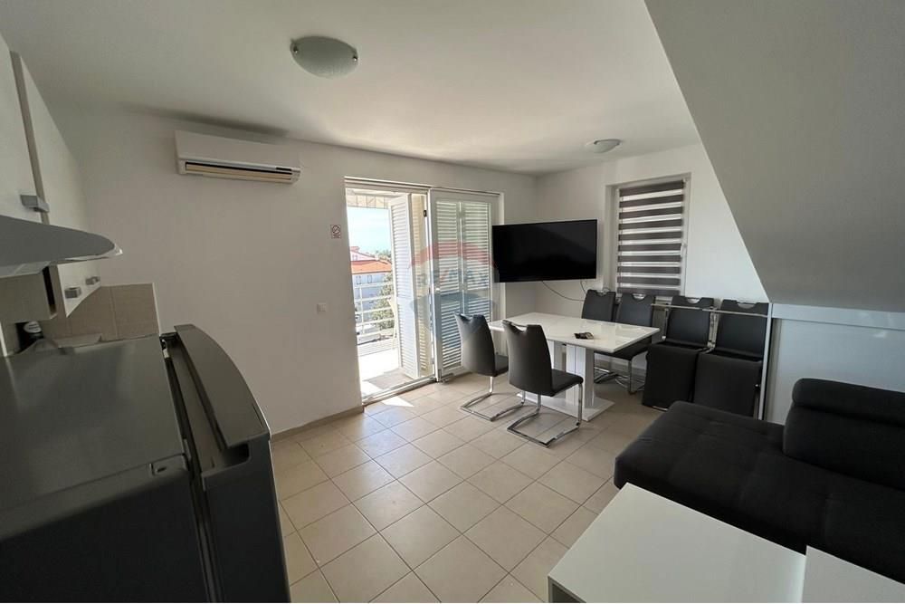 Stanovanje Novalja, 68,90m2