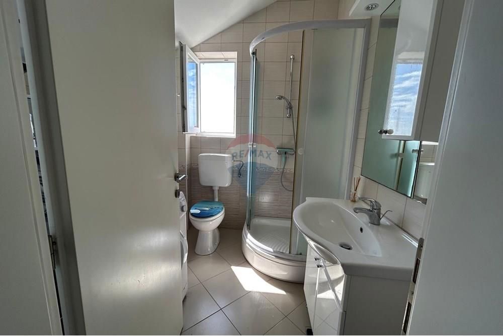 Stanovanje Novalja, 68,90m2