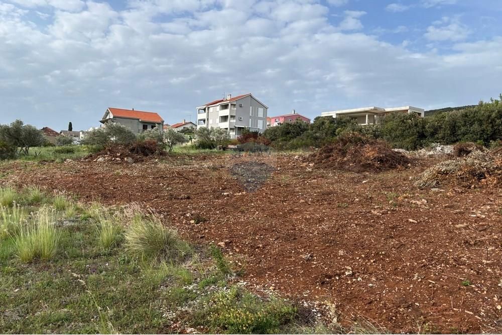 Zemljišče Sukošan, 1.277m2