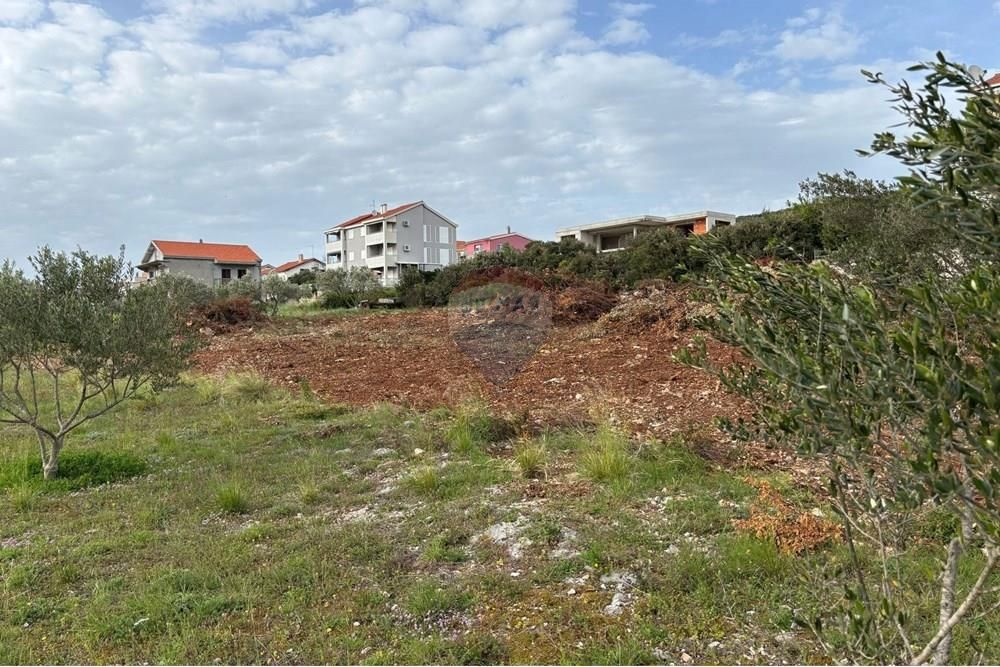 Zemljišče Sukošan, 1.277m2