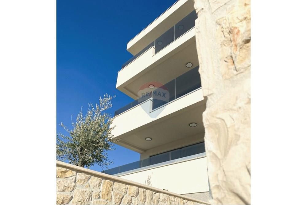 Stanovanje Stara Novalja, Novalja, 72,92m2