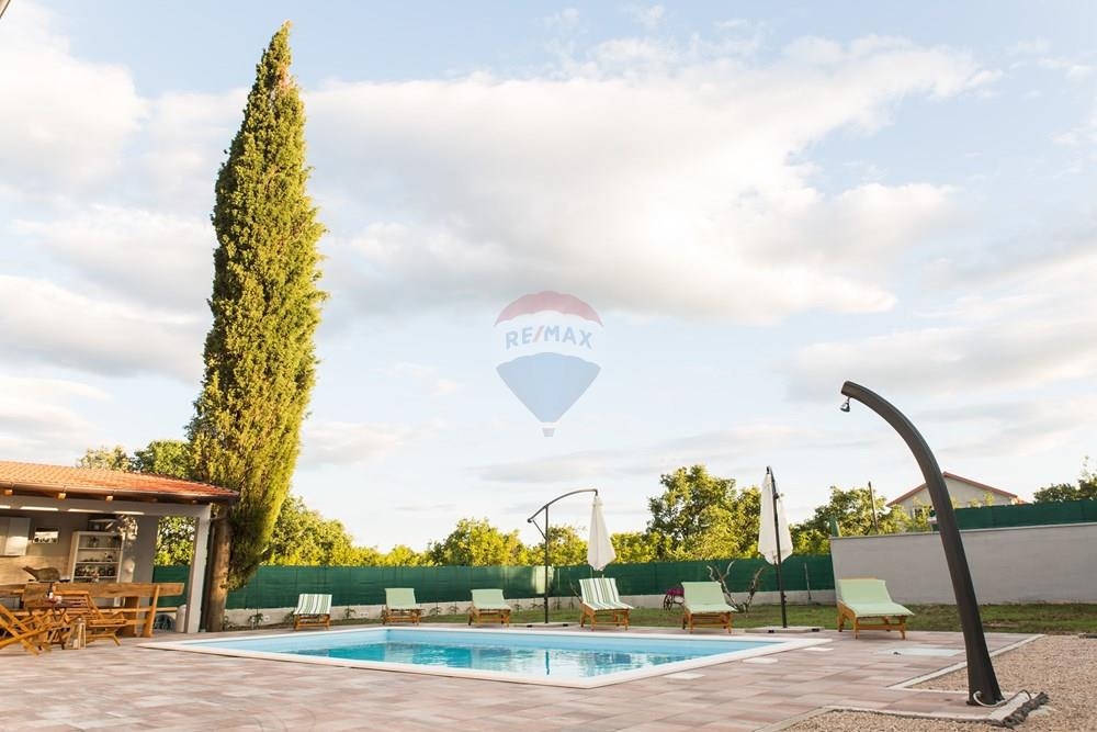 Hiša Perušić, 188m2