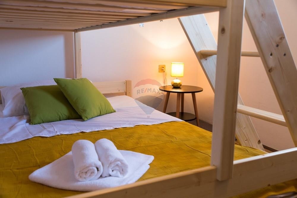 Hiša Perušić, 188m2