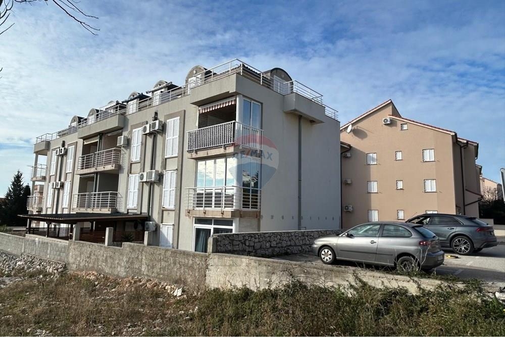 Stanovanje Novalja, 60,73m2