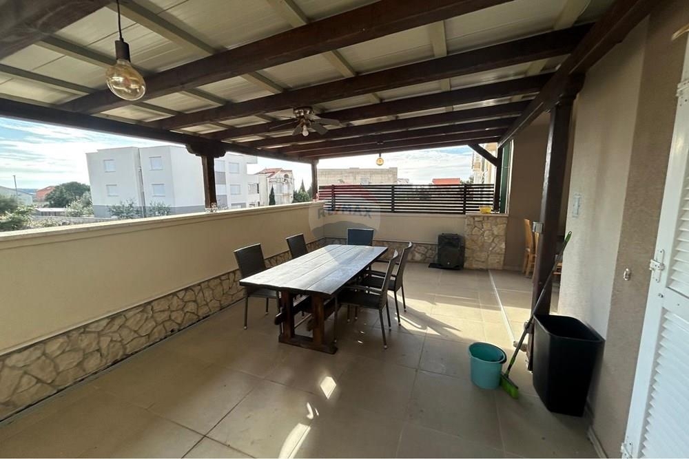 Stanovanje Novalja, 60,73m2