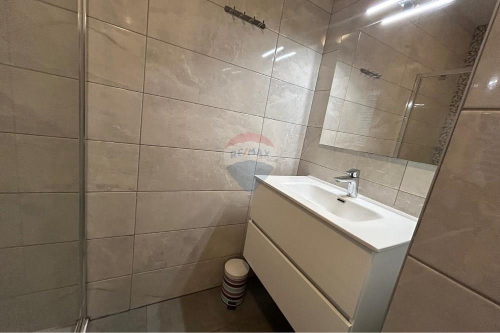 Stanovanje Novalja, 60,73m2