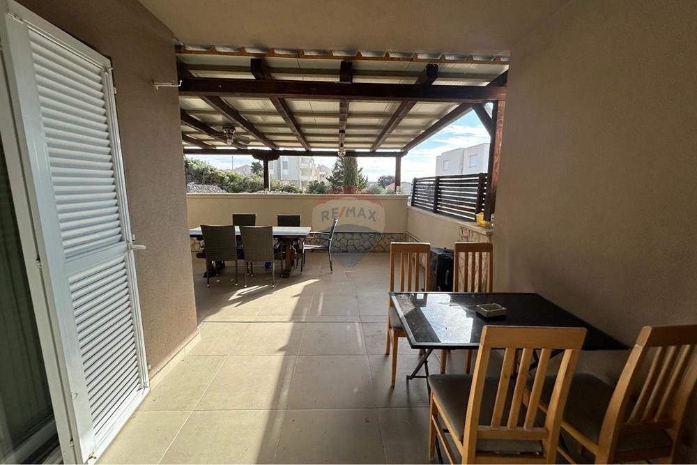 Stanovanje Novalja, 60,73m2