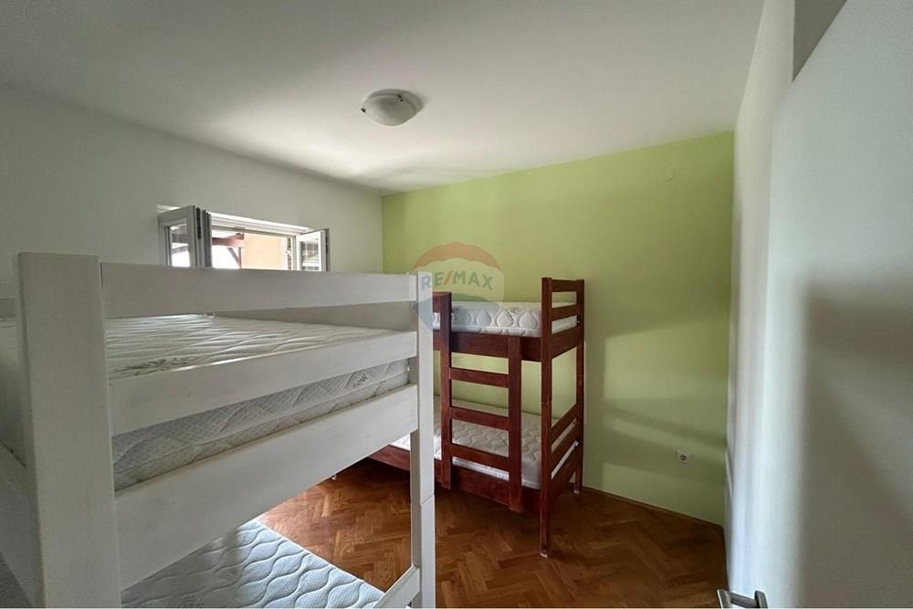 Stanovanje Novalja, 60,73m2