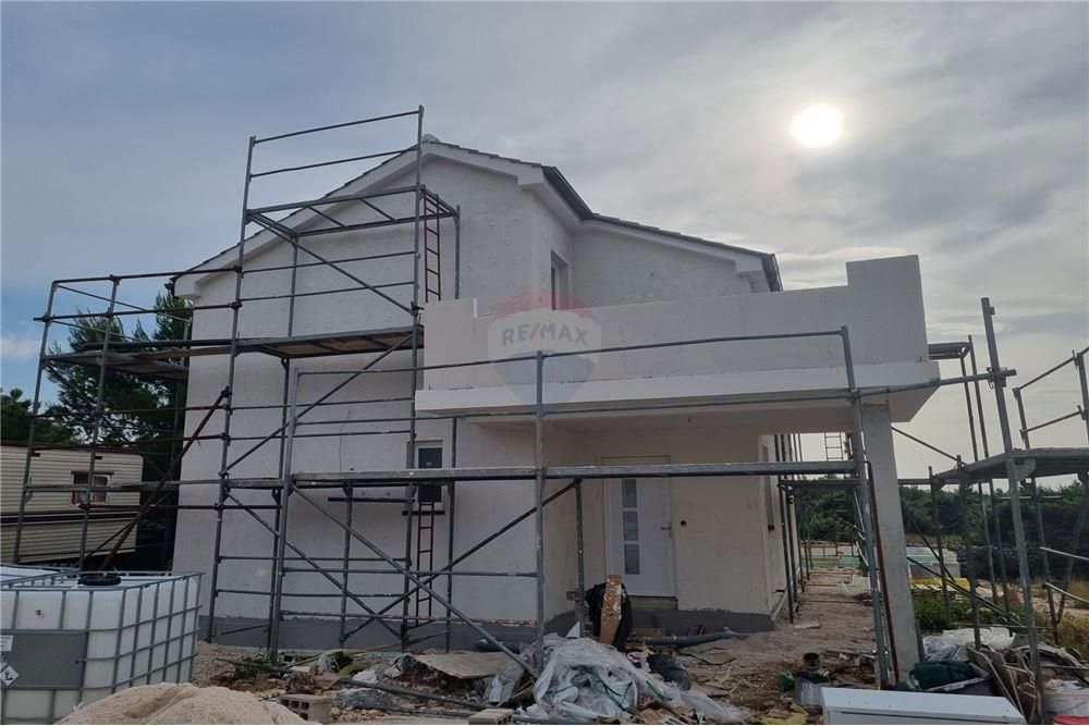 Hiša Vrsi, 165m2