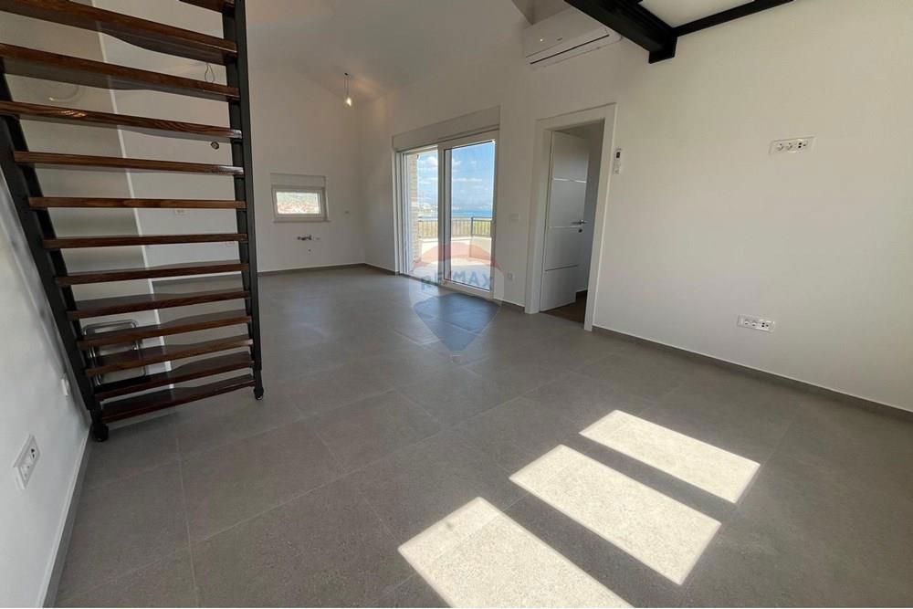 Apartma Posedarje, 98m2