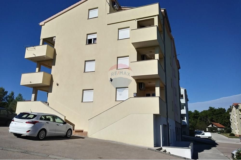 POSEDARJE, DVOSOBNO STANOVANJE S POGLEDOM NA MORJE