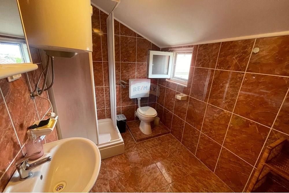 Hiša Gornji Karin, Obrovac, 170m2