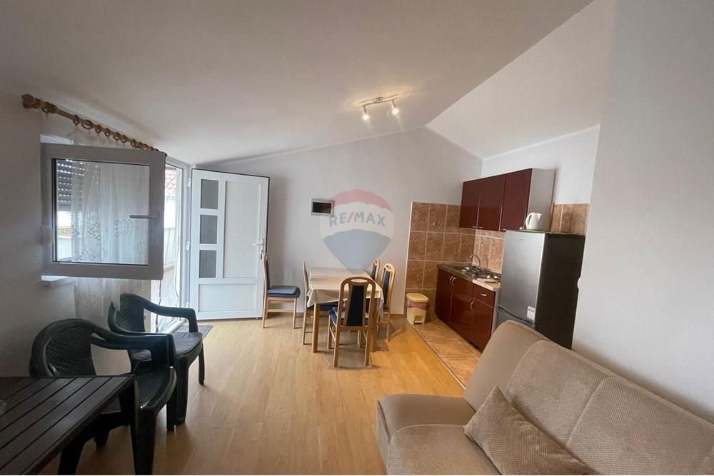 Hiša Gornji Karin, Obrovac, 170m2