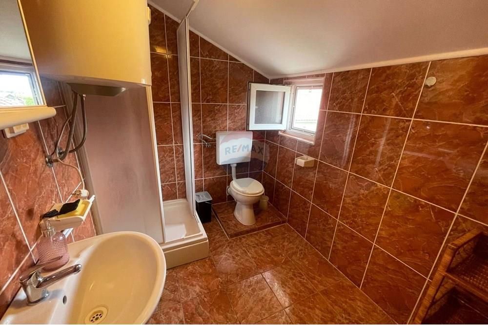 Hiša Gornji Karin, Obrovac, 170m2