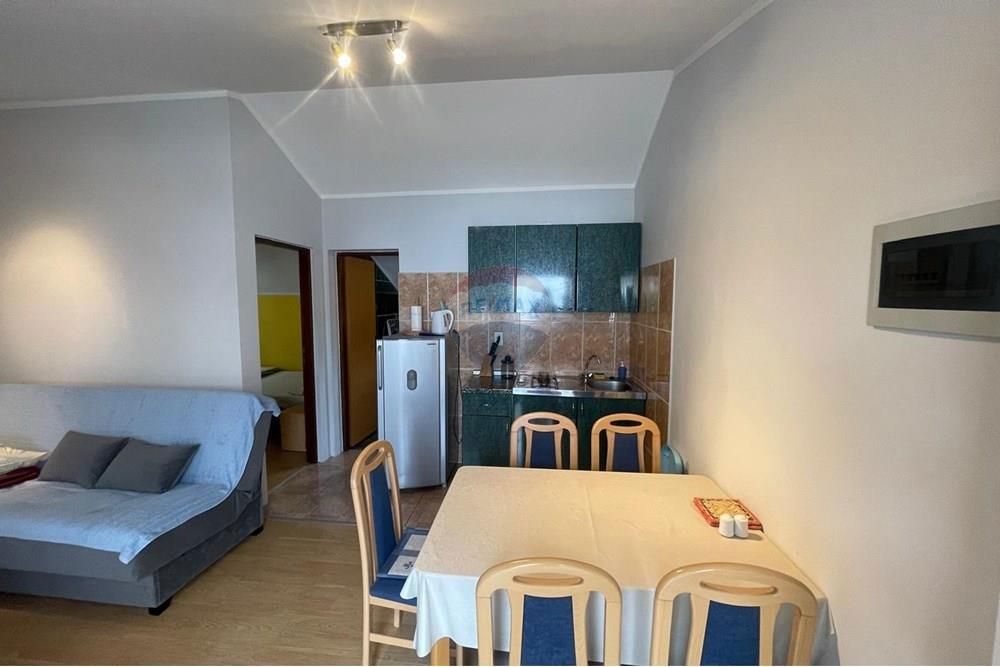 Hiša Gornji Karin, Obrovac, 170m2