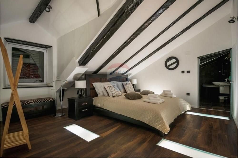 Stanovanje Grad, Šibenik, 90m2