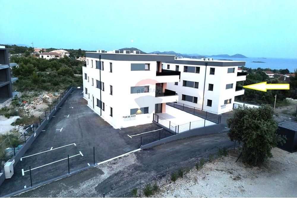 Stanovanje Pakoštane, 75,69m2