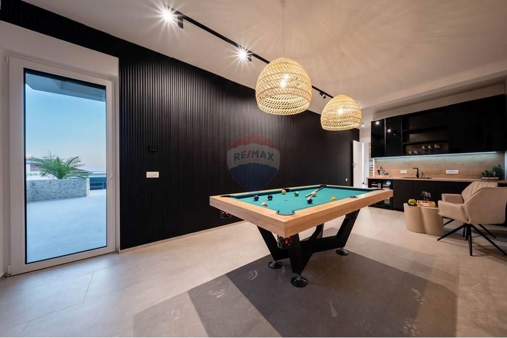 Hiša Mandre, Kolan, 220m2