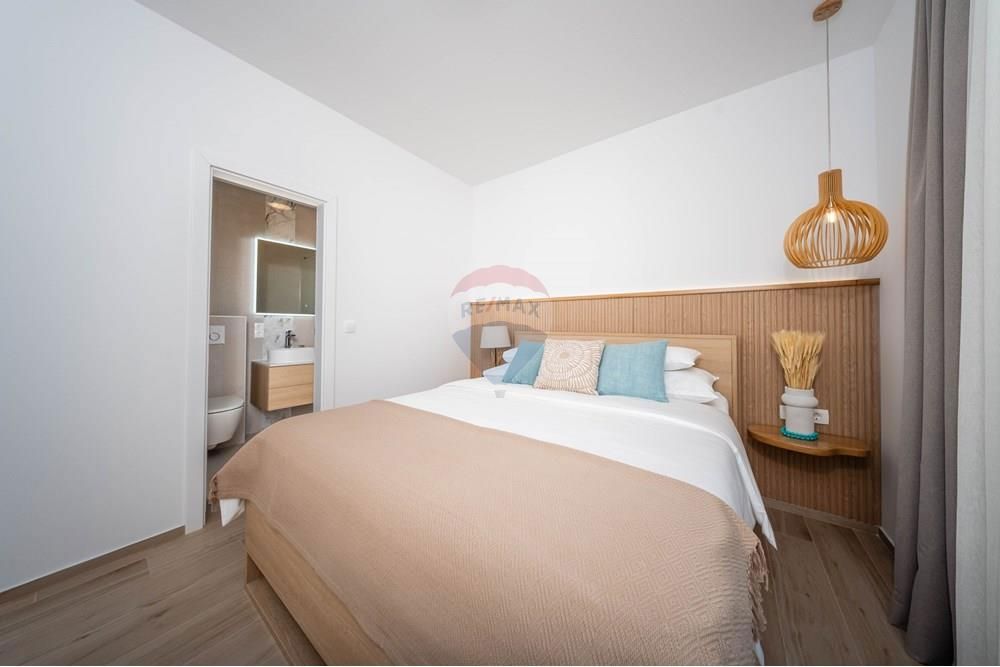 Hiša Mandre, Kolan, 220m2