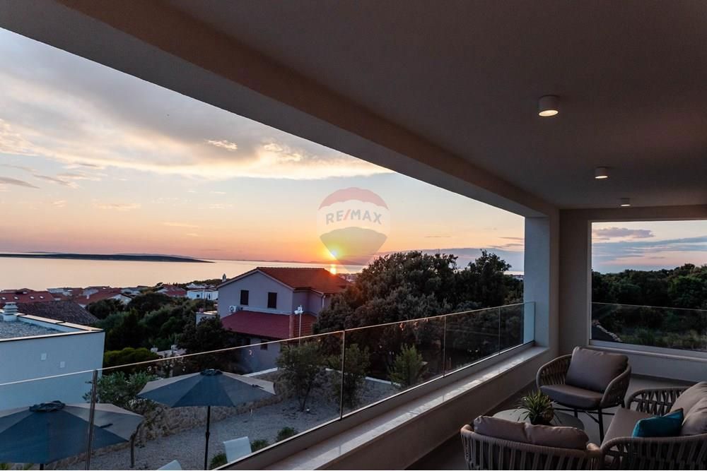 Hiša Mandre, Kolan, 220m2