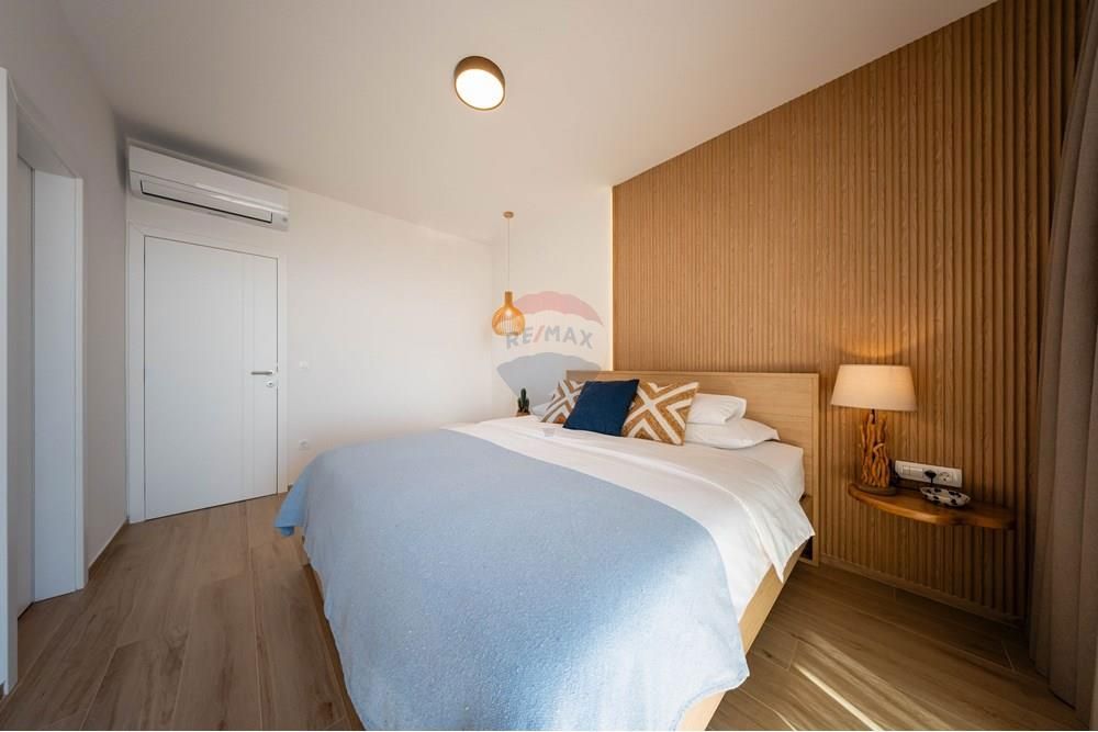 Hiša Mandre, Kolan, 220m2