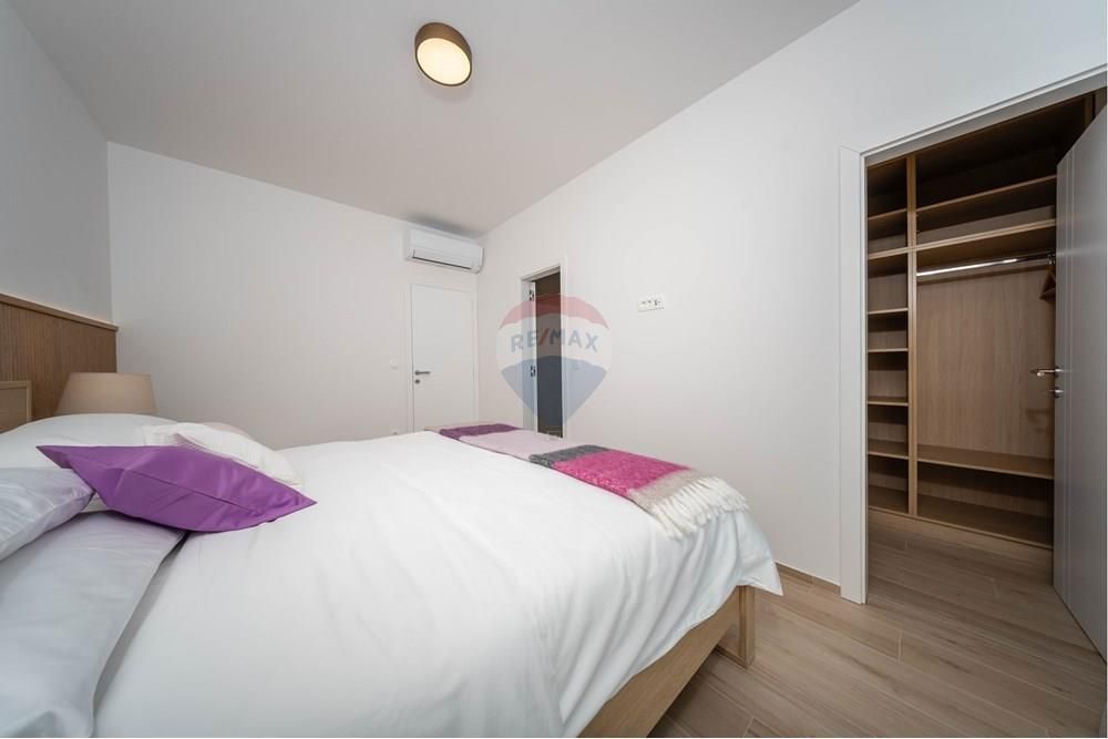 Hiša Mandre, Kolan, 220m2