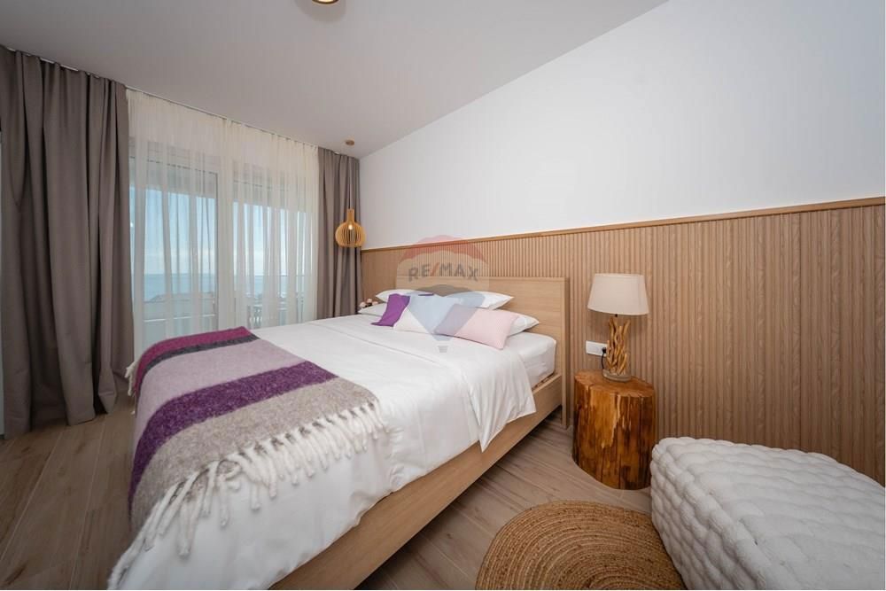 Hiša Mandre, Kolan, 220m2