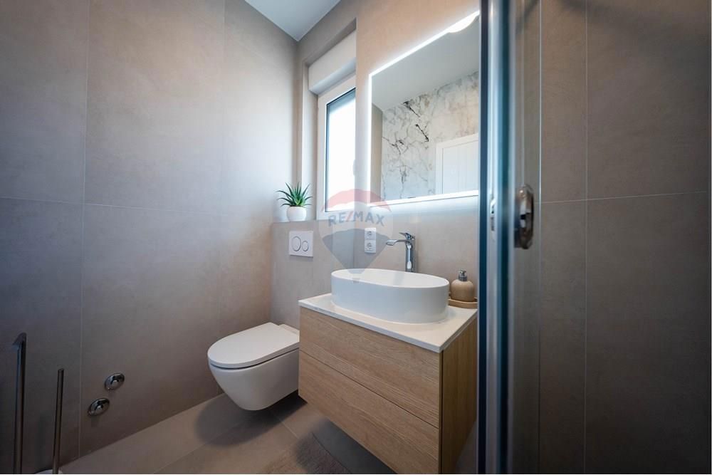 Hiša Mandre, Kolan, 220m2