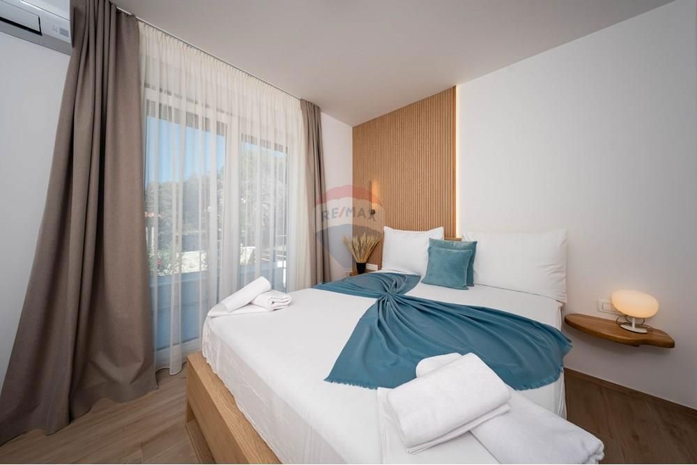 Hiša Mandre, Kolan, 220m2
