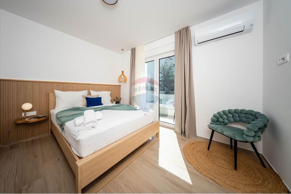 Hiša Mandre, Kolan, 220m2