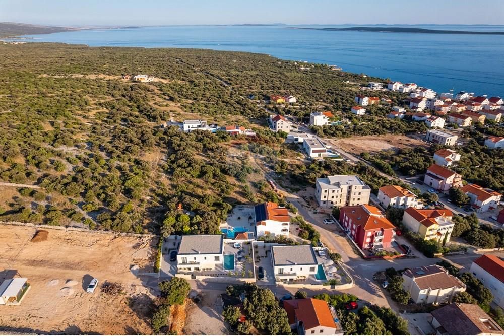 Hiša Mandre, Kolan, 220m2