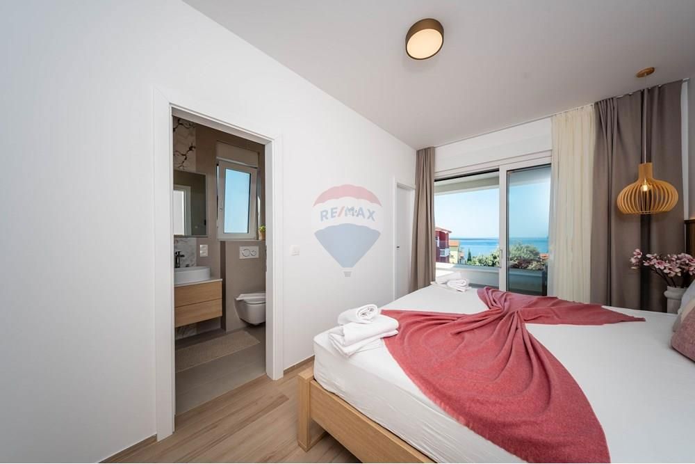 Hiša Mandre, Kolan, 220m2