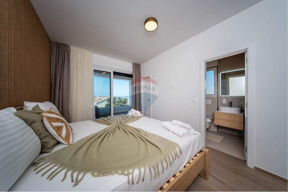Hiša Mandre, Kolan, 220m2