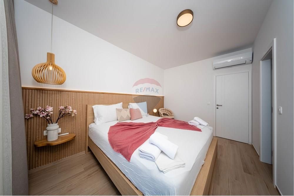 Hiša Mandre, Kolan, 220m2