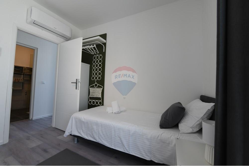 Hiša Stara Novalja, Novalja, 104m2