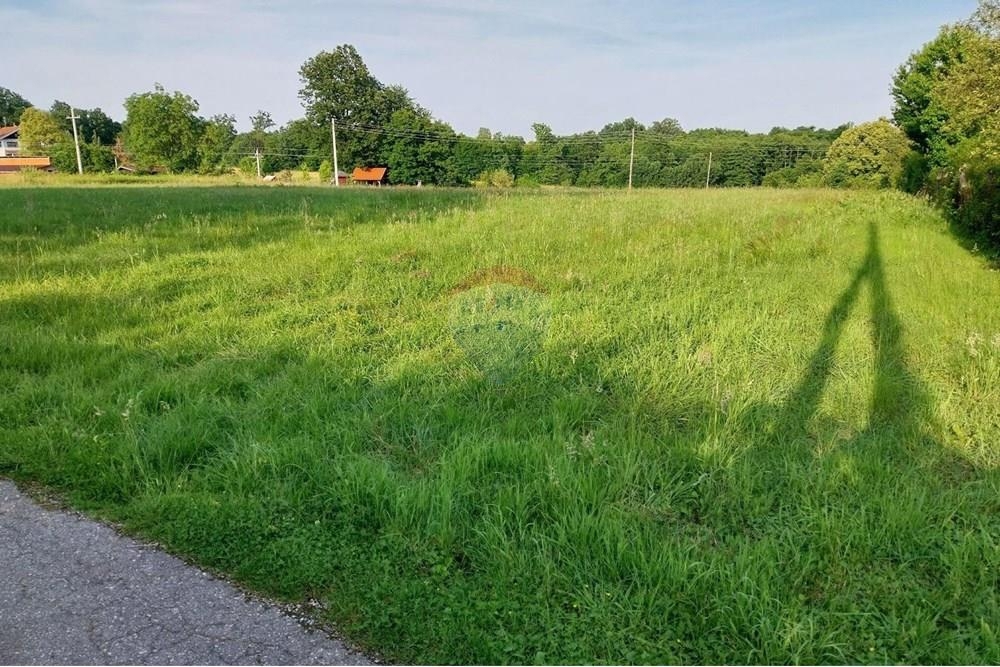 Jastrebarsko, Klinča Sela – zazidljivo zemljišče, 6.463 m²