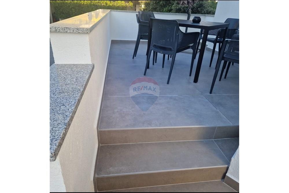 Hiša Mandre, Kolan, 322,89m2