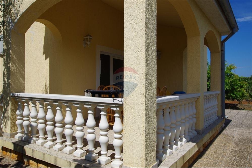 Hiša Ugljan, Preko, 238m2