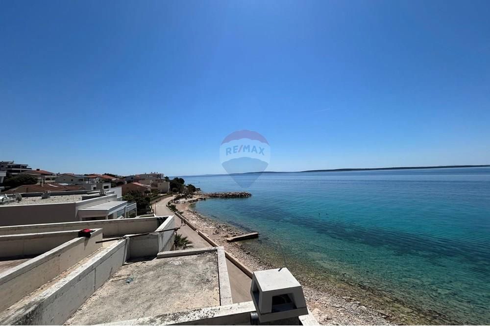 Stanovanje Mandre, Kolan, 64,63m2