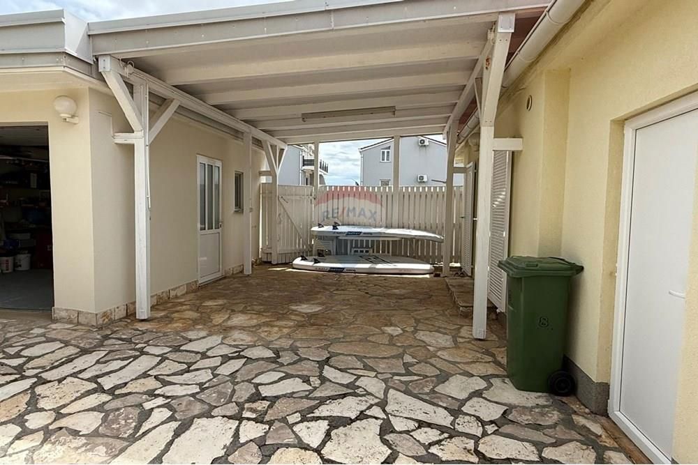 Hiša Stara Novalja, Novalja, 254m2