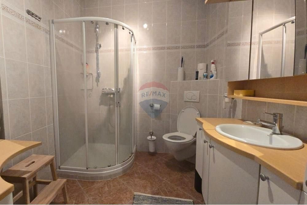 Hiša Obrovac, 220m2