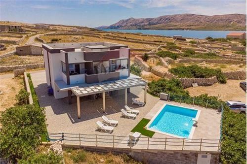 Hiša Kustići, Novalja, 647m2