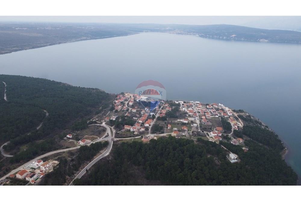 Zemljišče Novigrad, 462m2