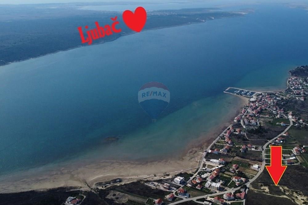 Zemljišče Ljubač, Ražanac, 500m2