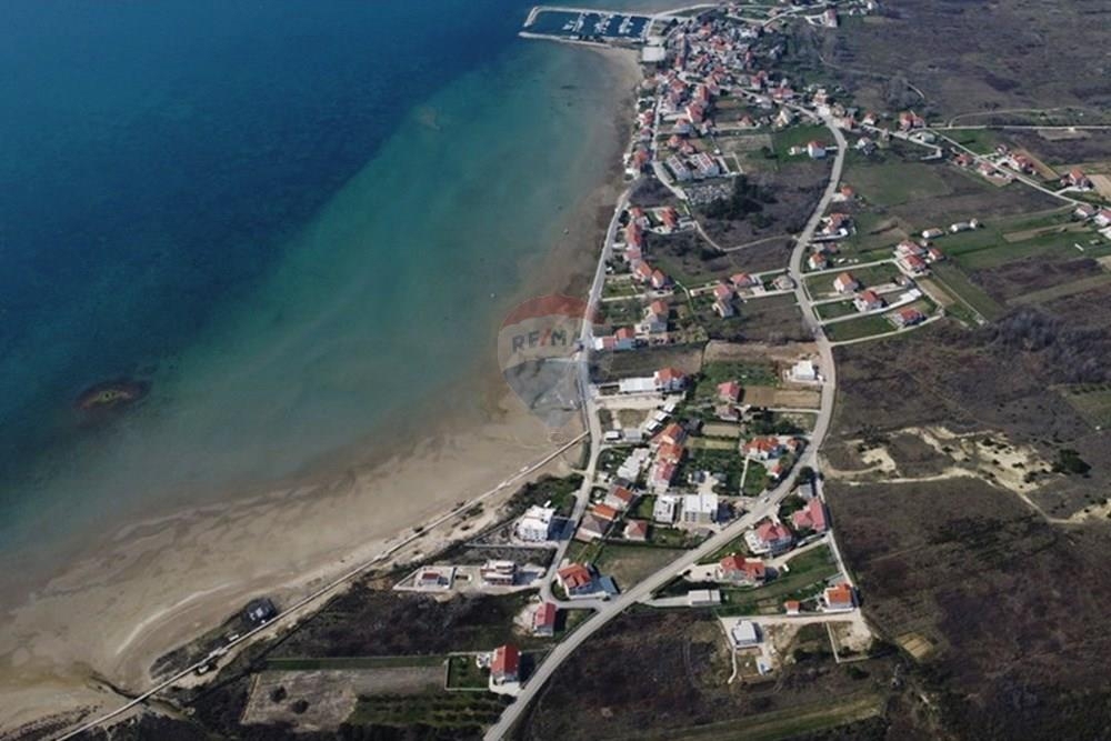 Zemljišče Ljubač, Ražanac, 500m2