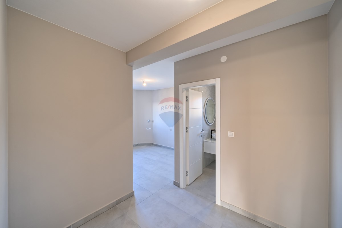 Stanovanje / Apartma Brodarica, Šibenik - Okolica, 131,69m2