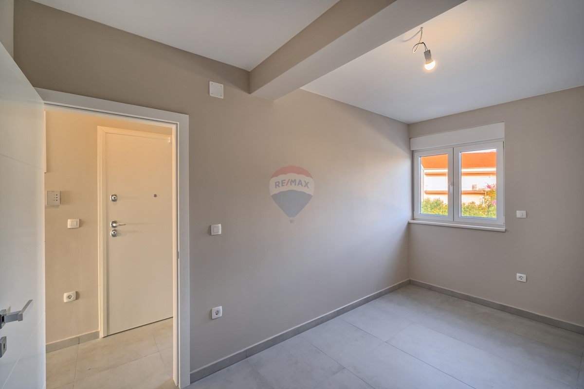 Stanovanje / Apartma Brodarica, Šibenik - Okolica, 131,69m2