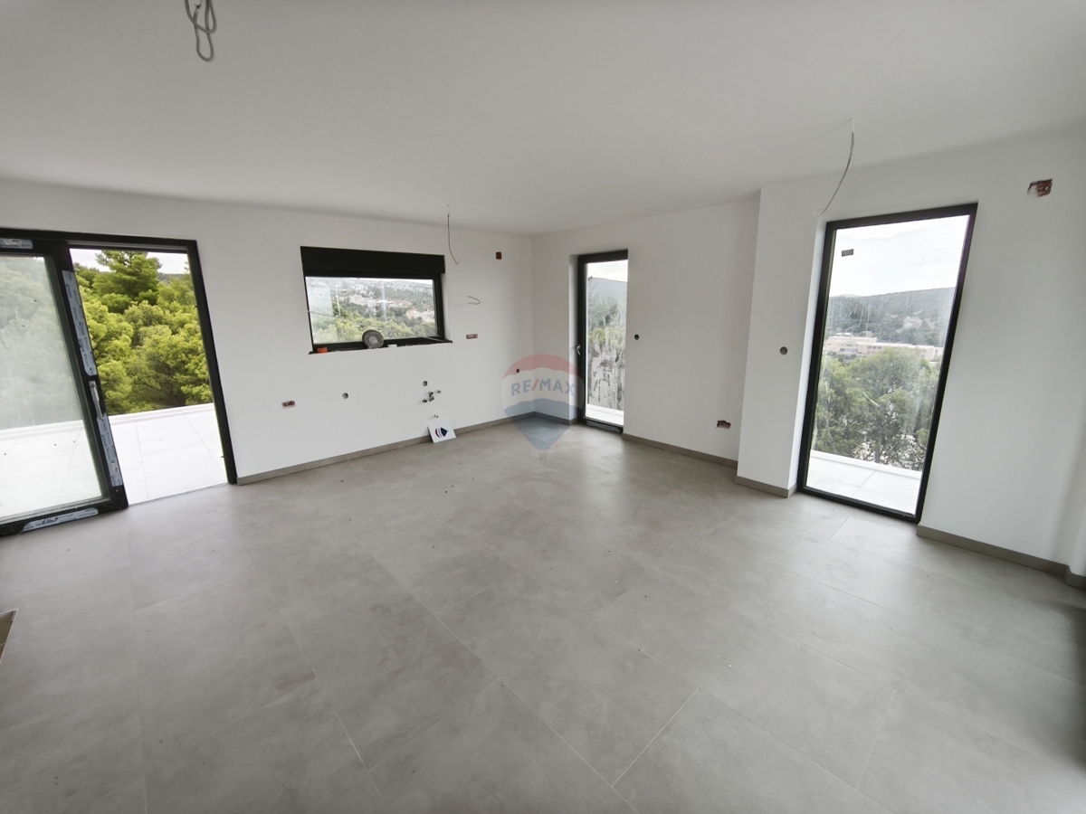 Penthouse s strešno teraso in čudovitim razgledom, Primošten