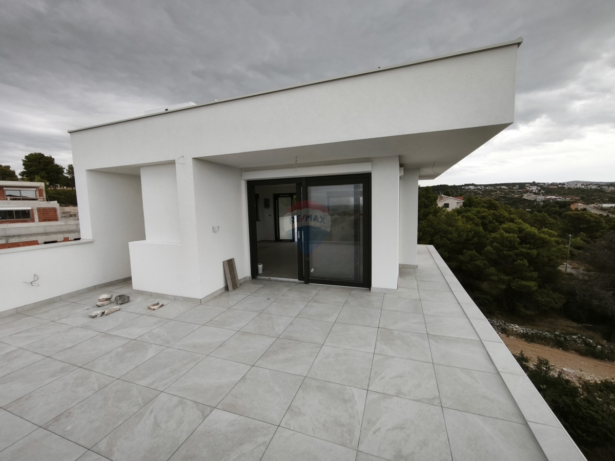 Penthouse s strešno teraso in čudovitim razgledom, Primošten